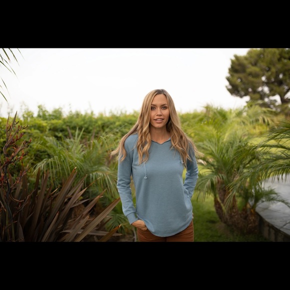 Newest Independent Sage Wave Beach cut hoodie - Picture 8 of 14